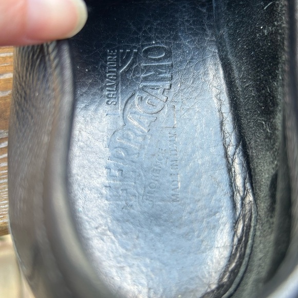 SALVATORE FERRAGAMO "MAGNIFICO" Black Leather Loafers Size 9 D - Picture 5 of 8